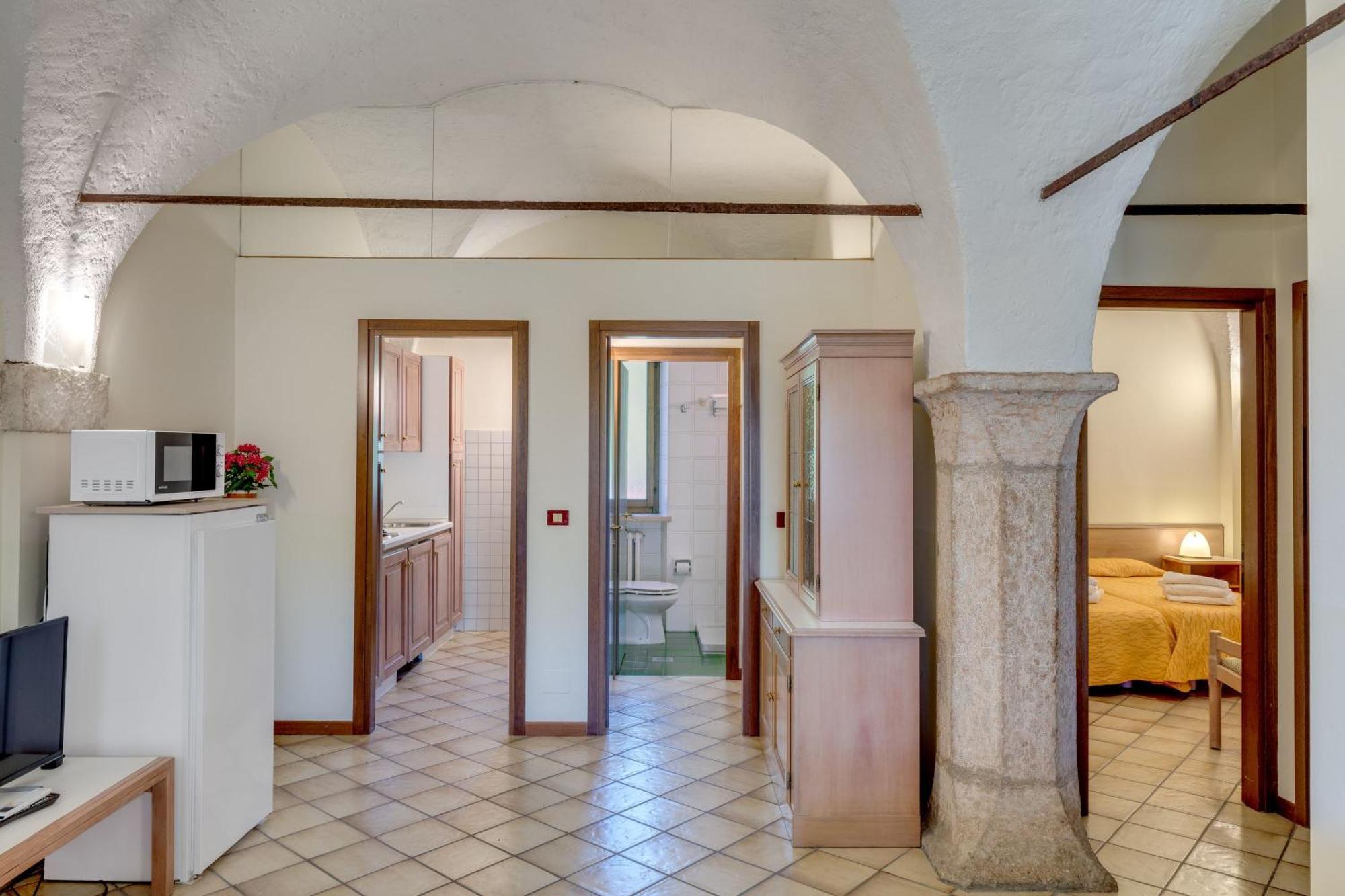 Residence La Filanda Костермано Экстерьер фото