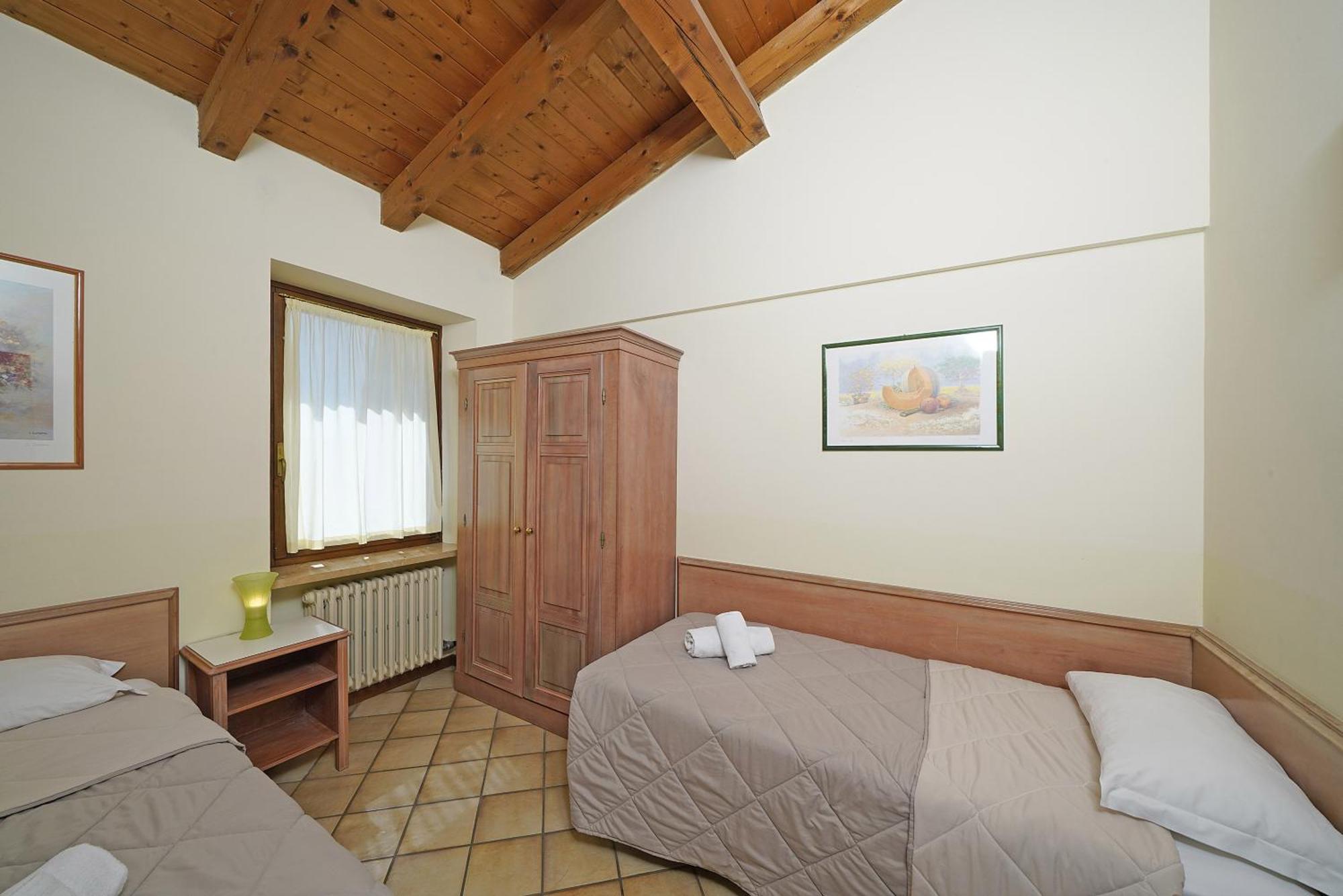 Residence La Filanda Костермано Экстерьер фото