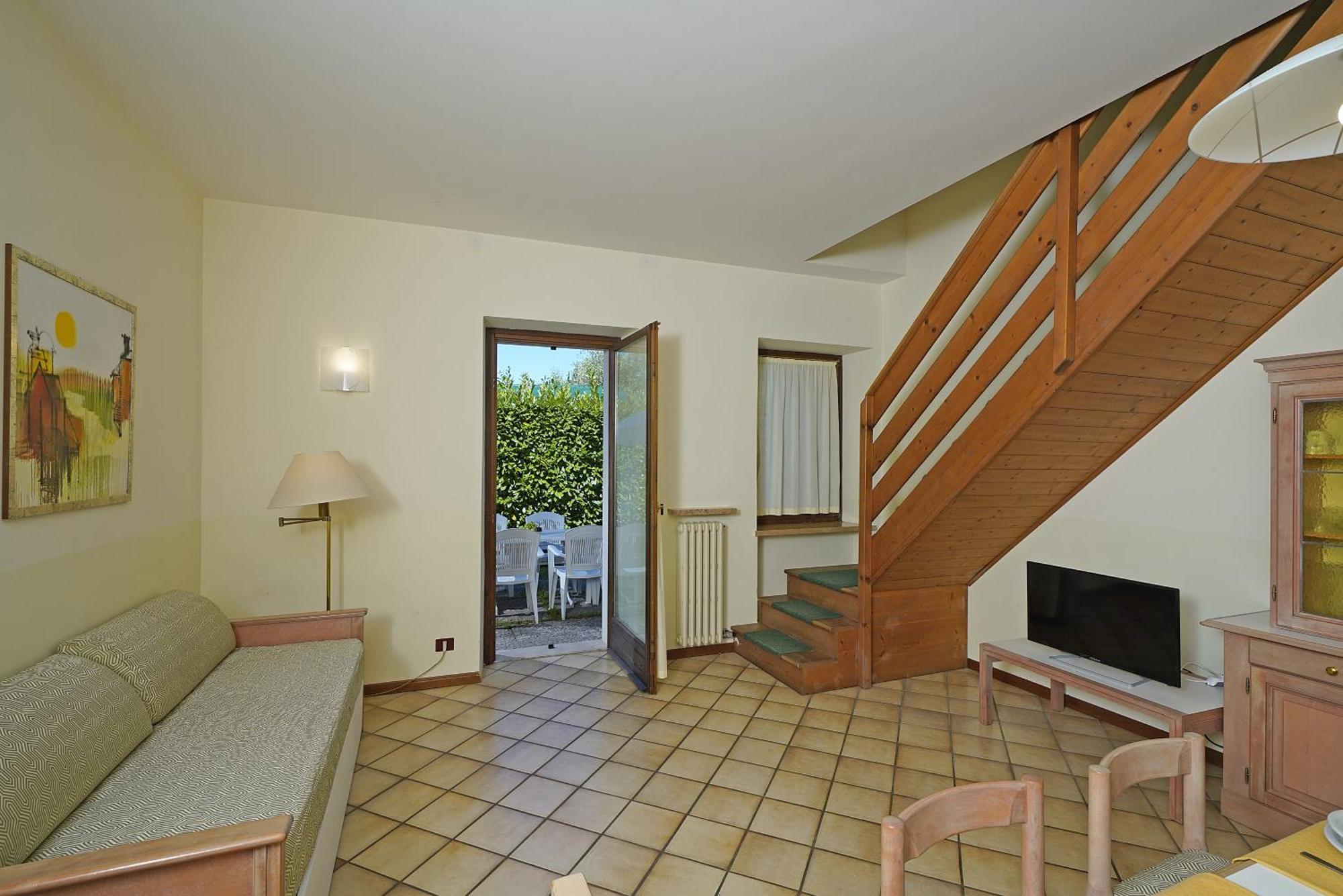 Residence La Filanda Костермано Экстерьер фото