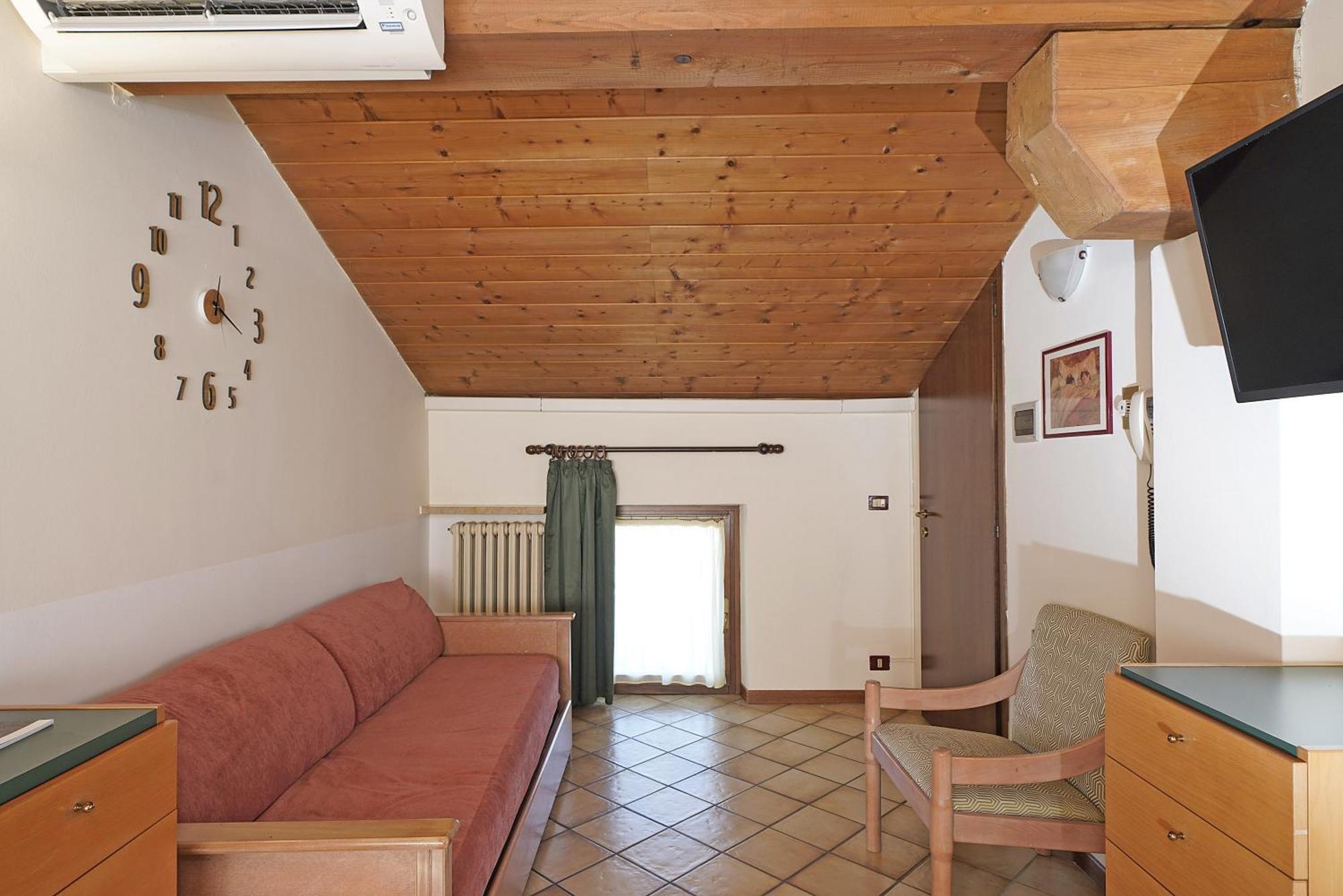 Residence La Filanda Костермано Экстерьер фото