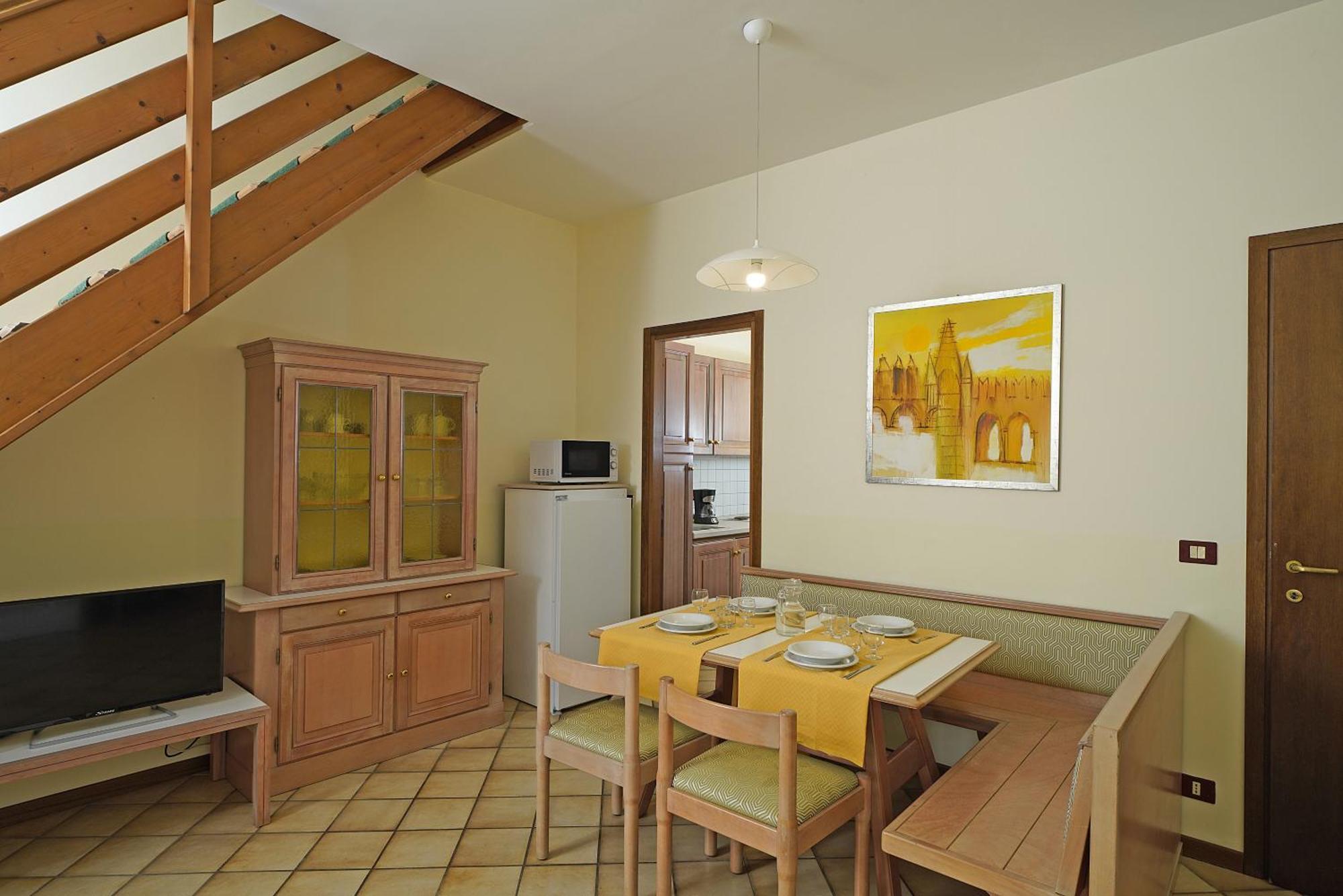 Residence La Filanda Костермано Экстерьер фото